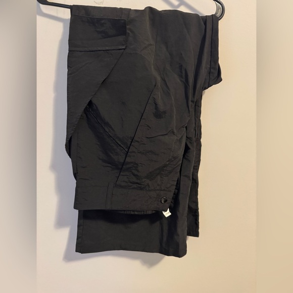 HALARA Mid Rise Button Zipper Side Pocket Wide Leg
Casual Cargo Pants. Large P - Picture 10 of 13